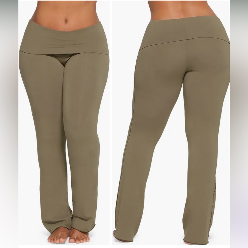 Skims foldover pants army